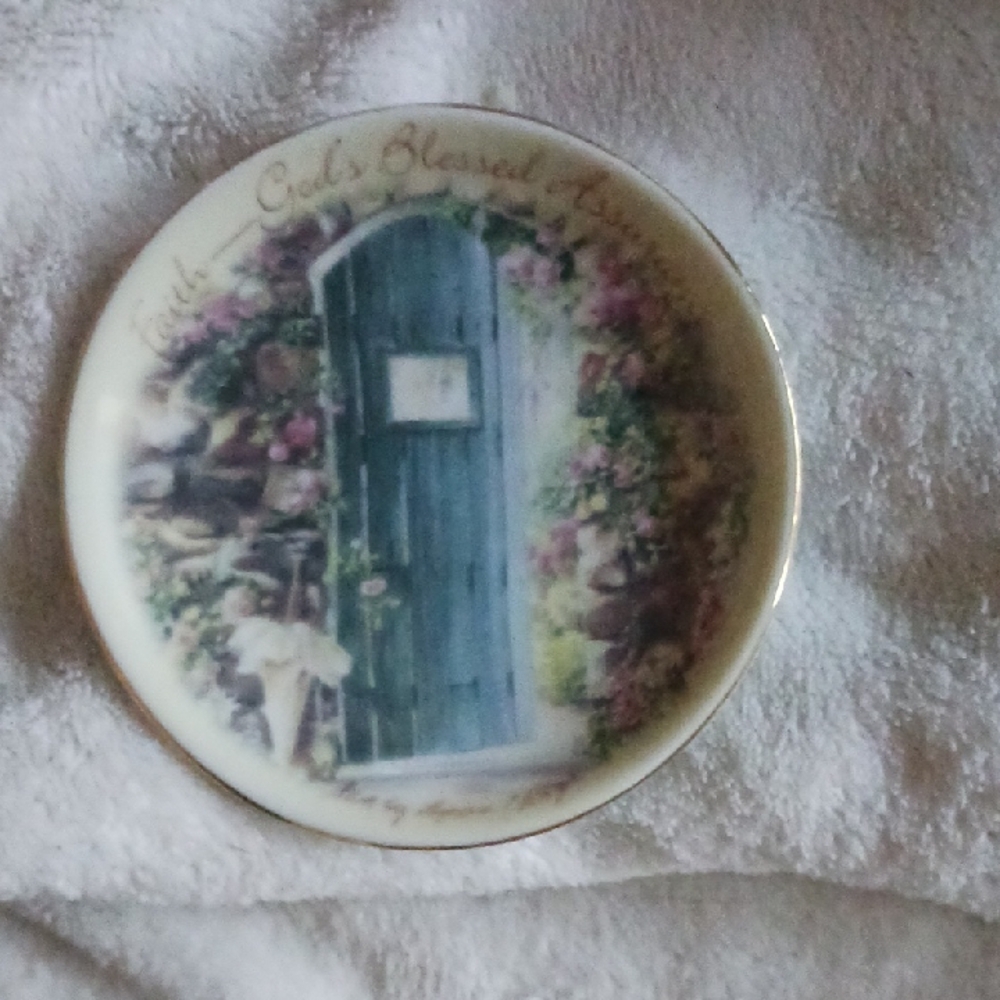 Decorative Plate with Blue Door Design